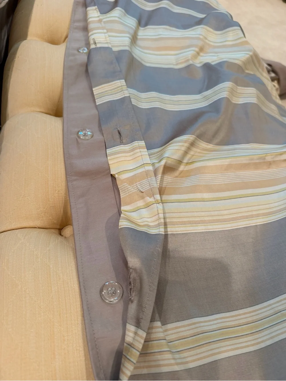 Brand NEW Pottery Barn Silk Duvet Cover- King Size
